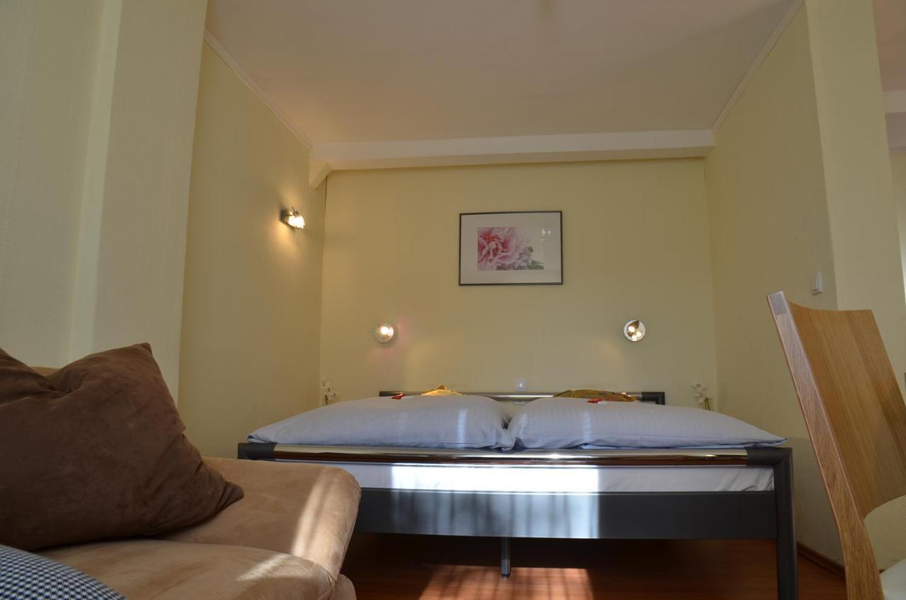 Hotel Konditorei Cafe Dora Münchberg Buitenkant foto