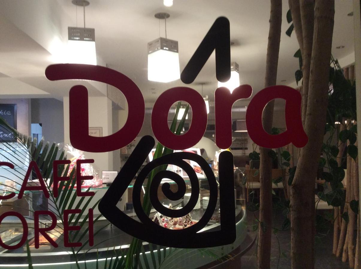 Hotel Konditorei Cafe Dora Münchberg Buitenkant foto
